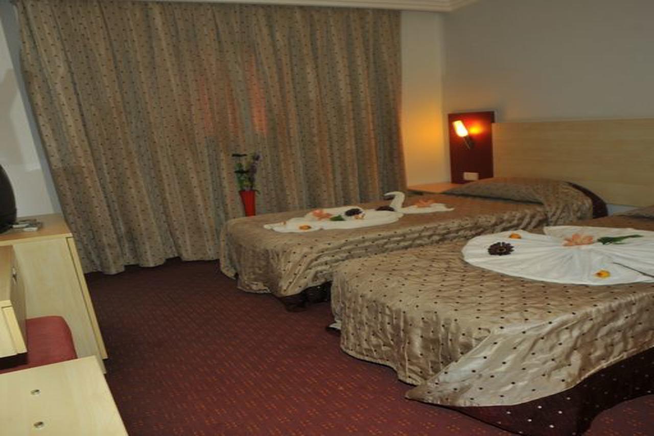 Otel Carna Garden 3*