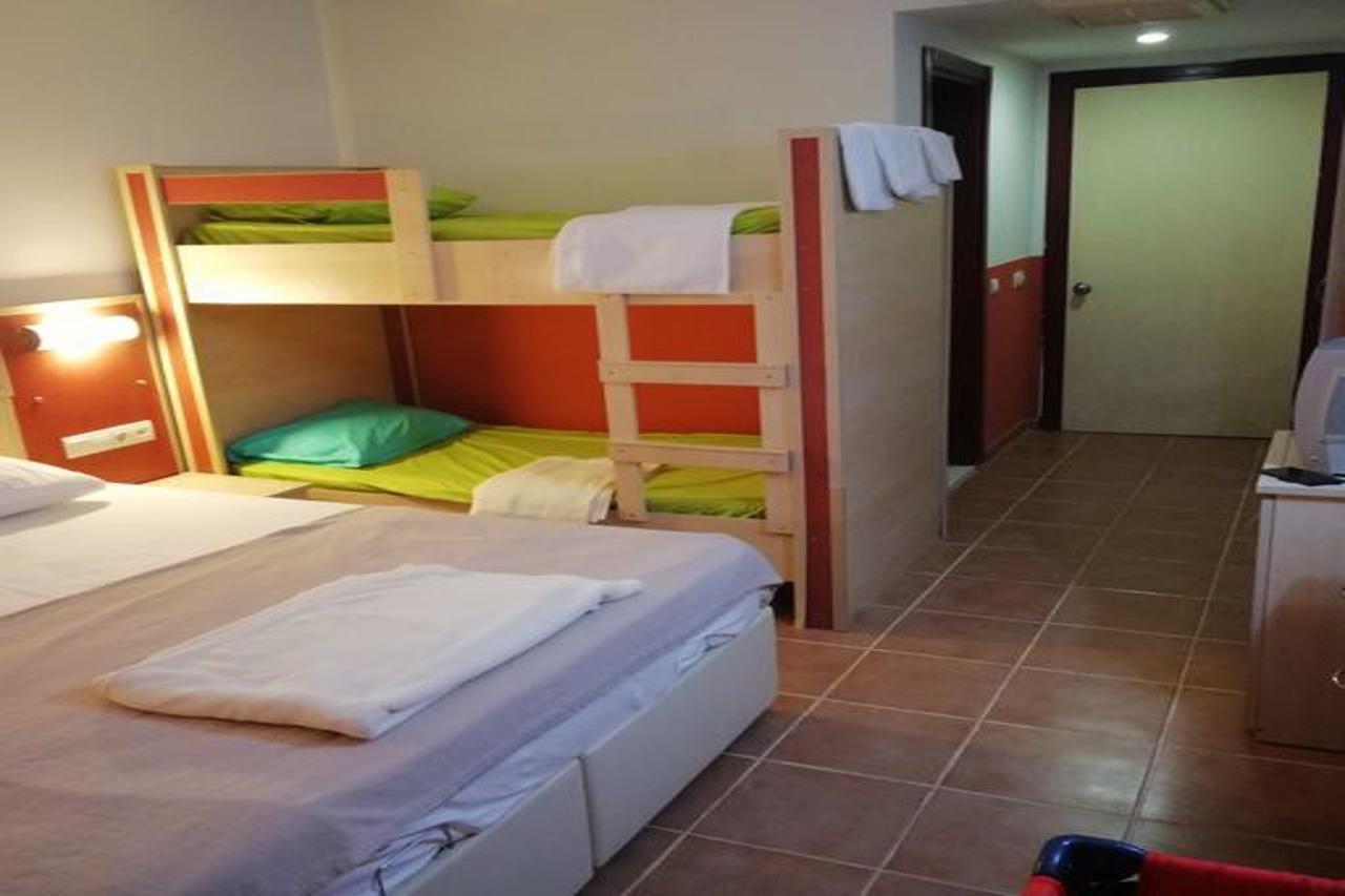 Otel Carna Garden