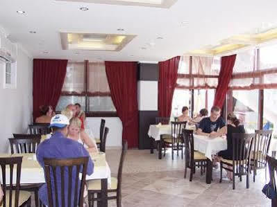 Carna Garden 3* Side